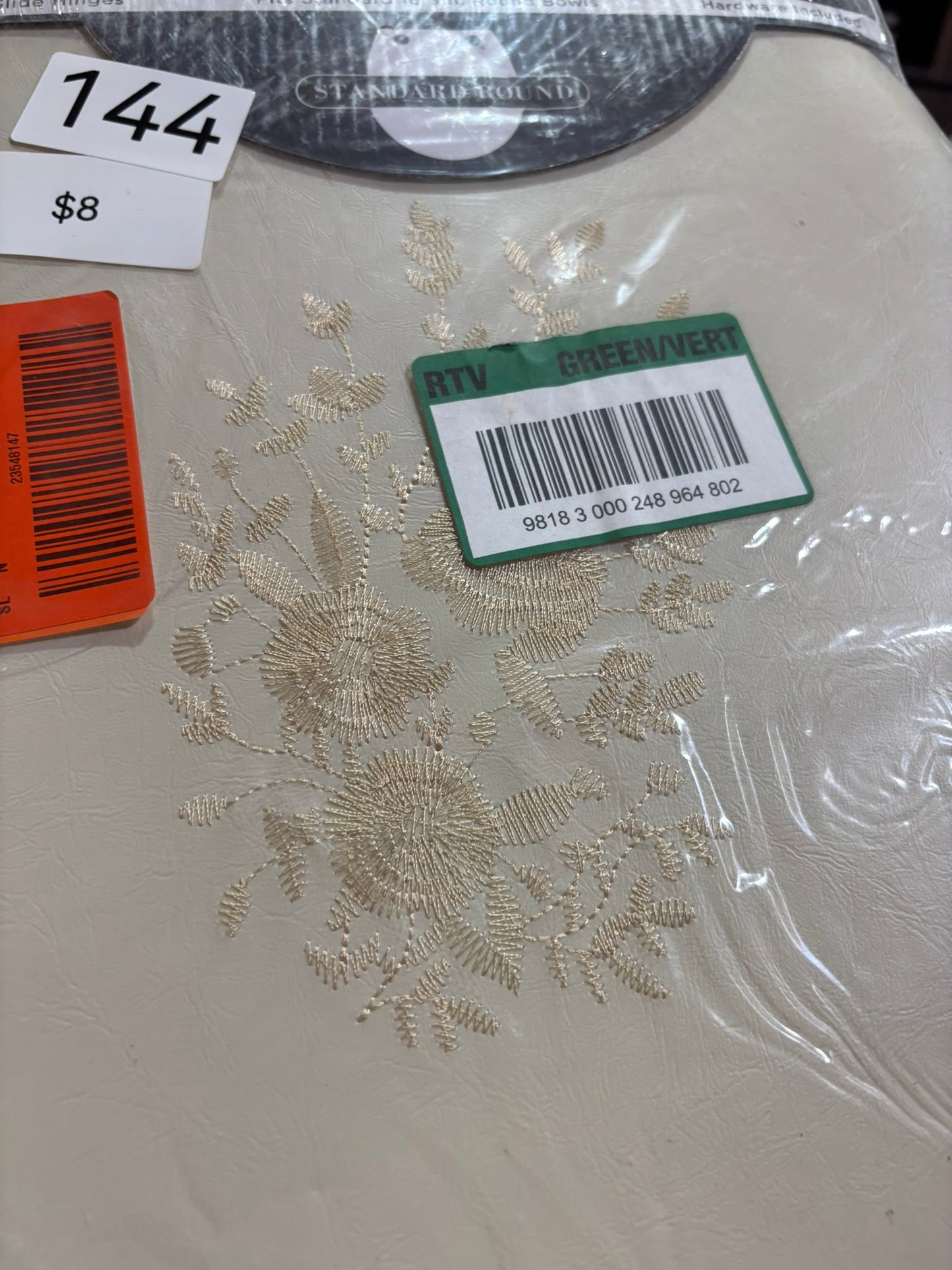 Cushion round toilet seat in bone