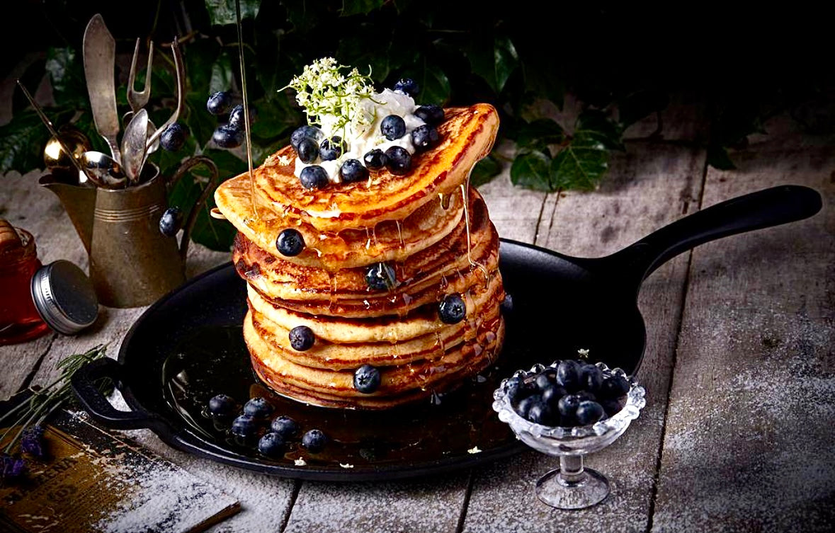 12" black cast iron skillet