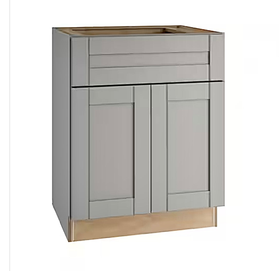 Shaker 30 in sink base in gray