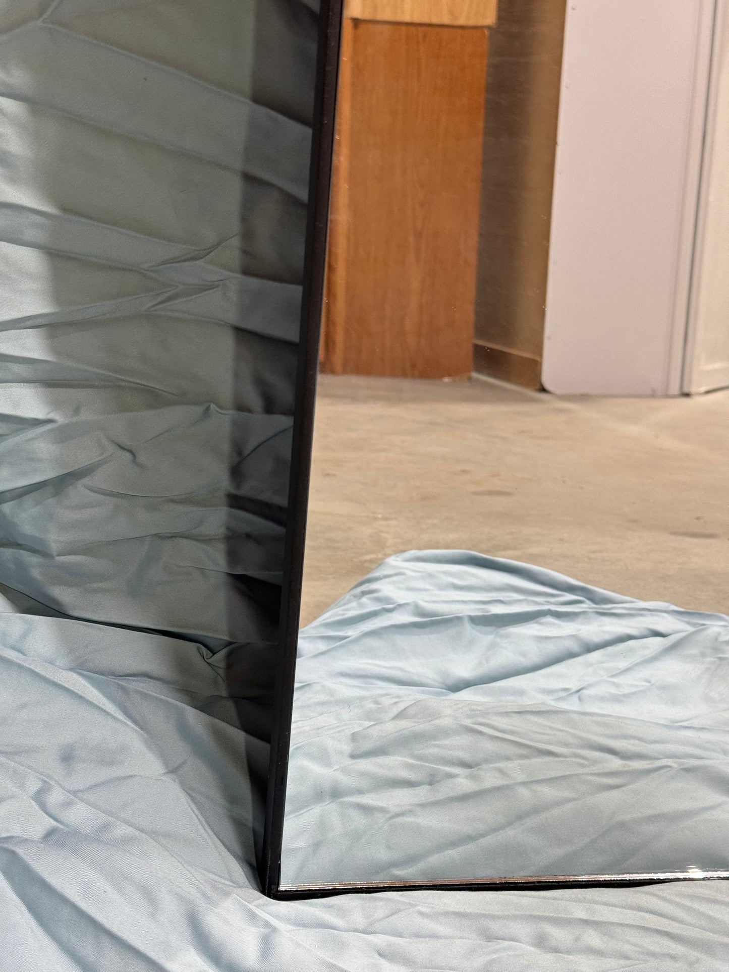 32"x18" rectangle black mirror