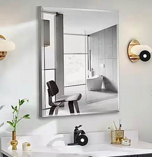 24" Medicine cabinet in silver