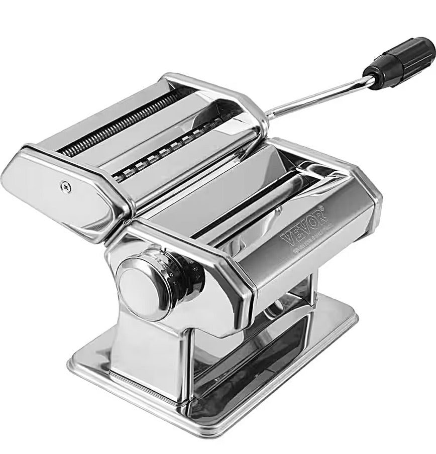 Manual pasta maker