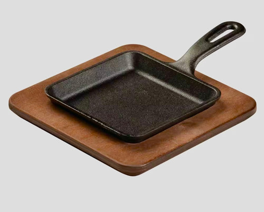 5.5 in Cast iron skillet