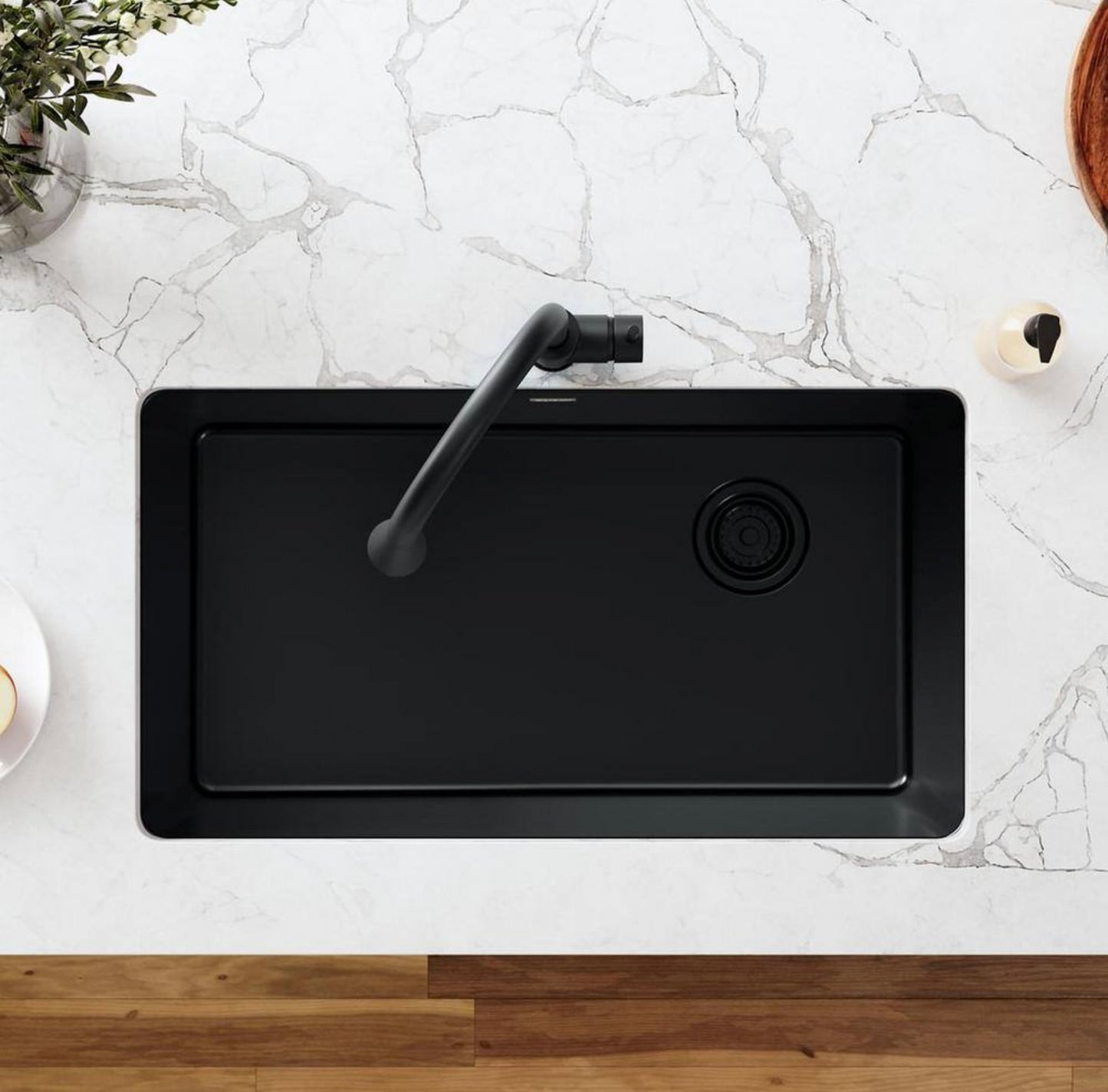 Drain fitting in black
