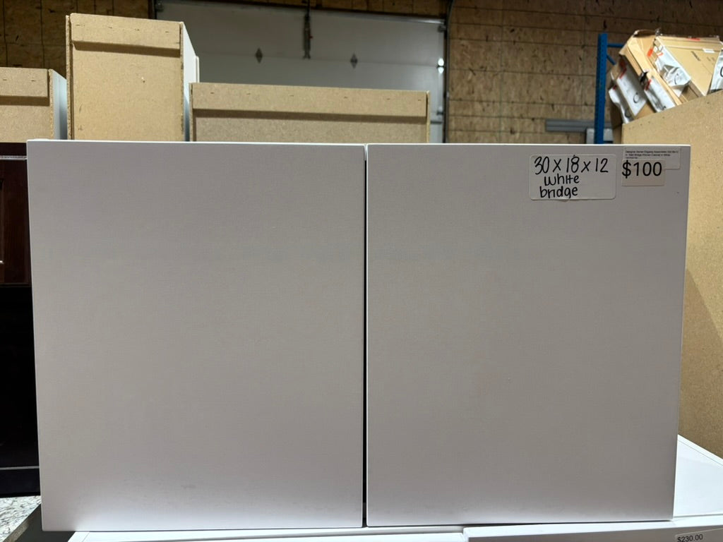 Designer series 30"x18" bridge in white
