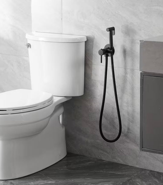 Handheld bidet attachment matte black