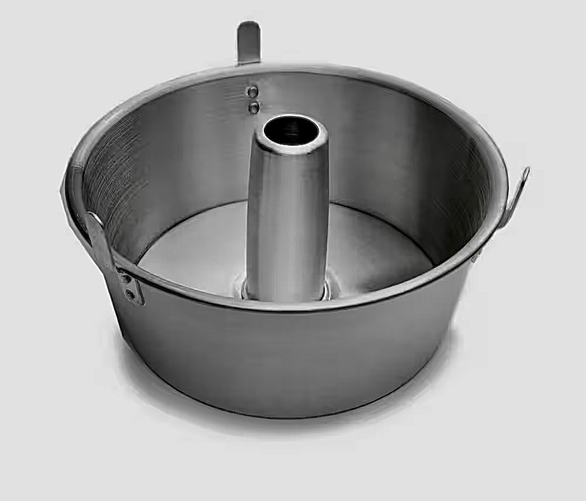 10.7 Angel food pan