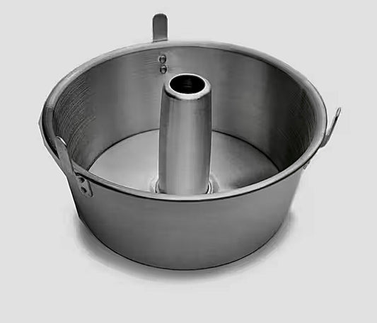 10.7 Angel food pan