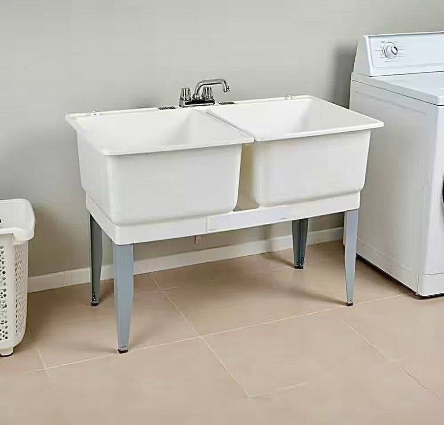 46"x34" plastic laundry tub