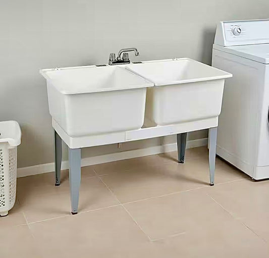 46"x34" plastic laundry tub