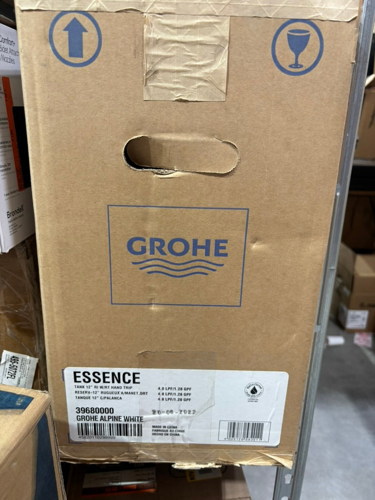 GROHE essence toilet tank with lid