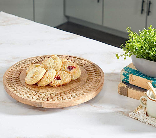 Wood cake stand