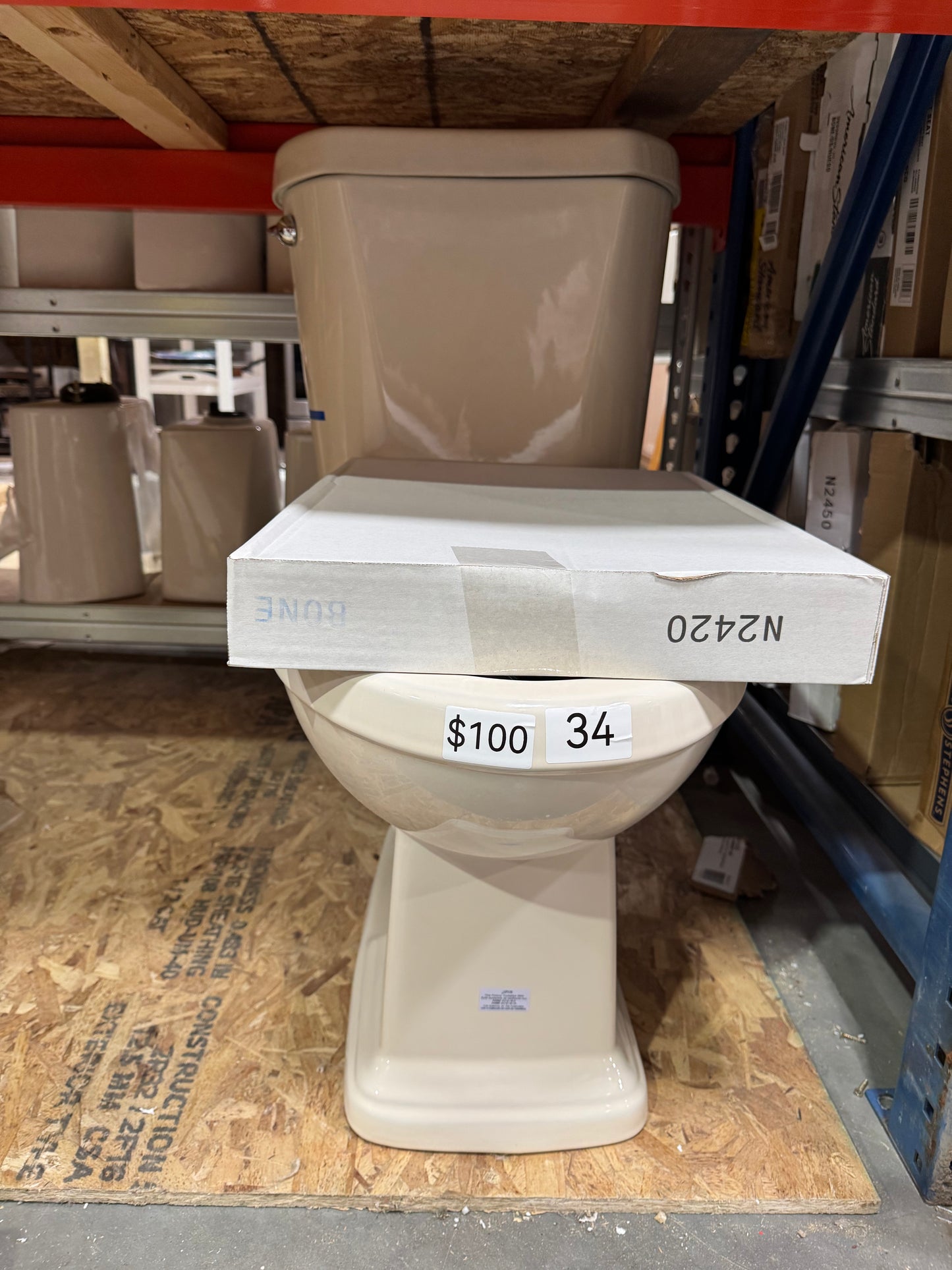 Newcastle elongated toilet in bone