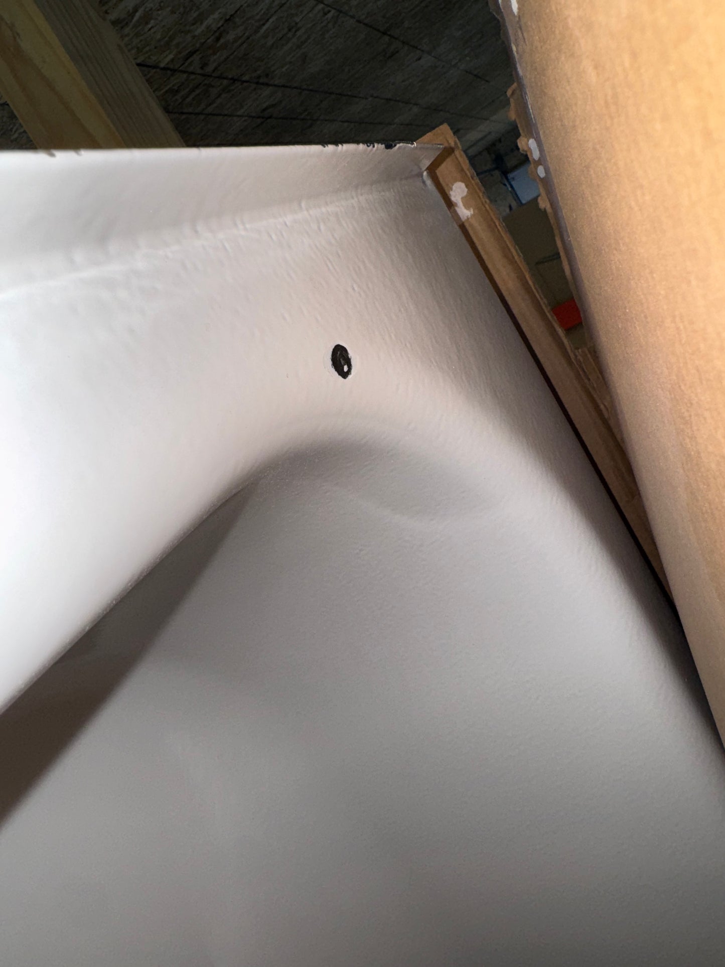 Bootzcast 60"x30" soaking bathtub right drain