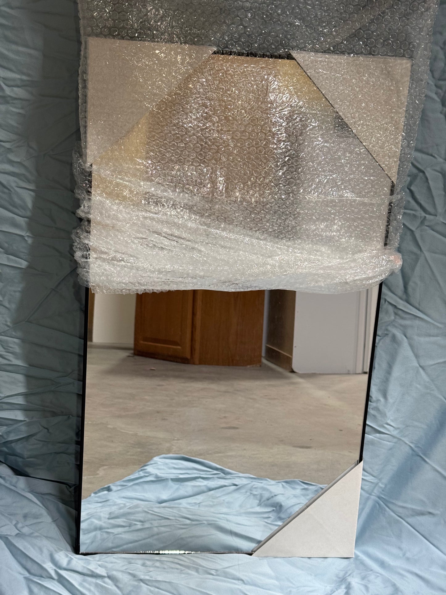32"x18" rectangle black mirror