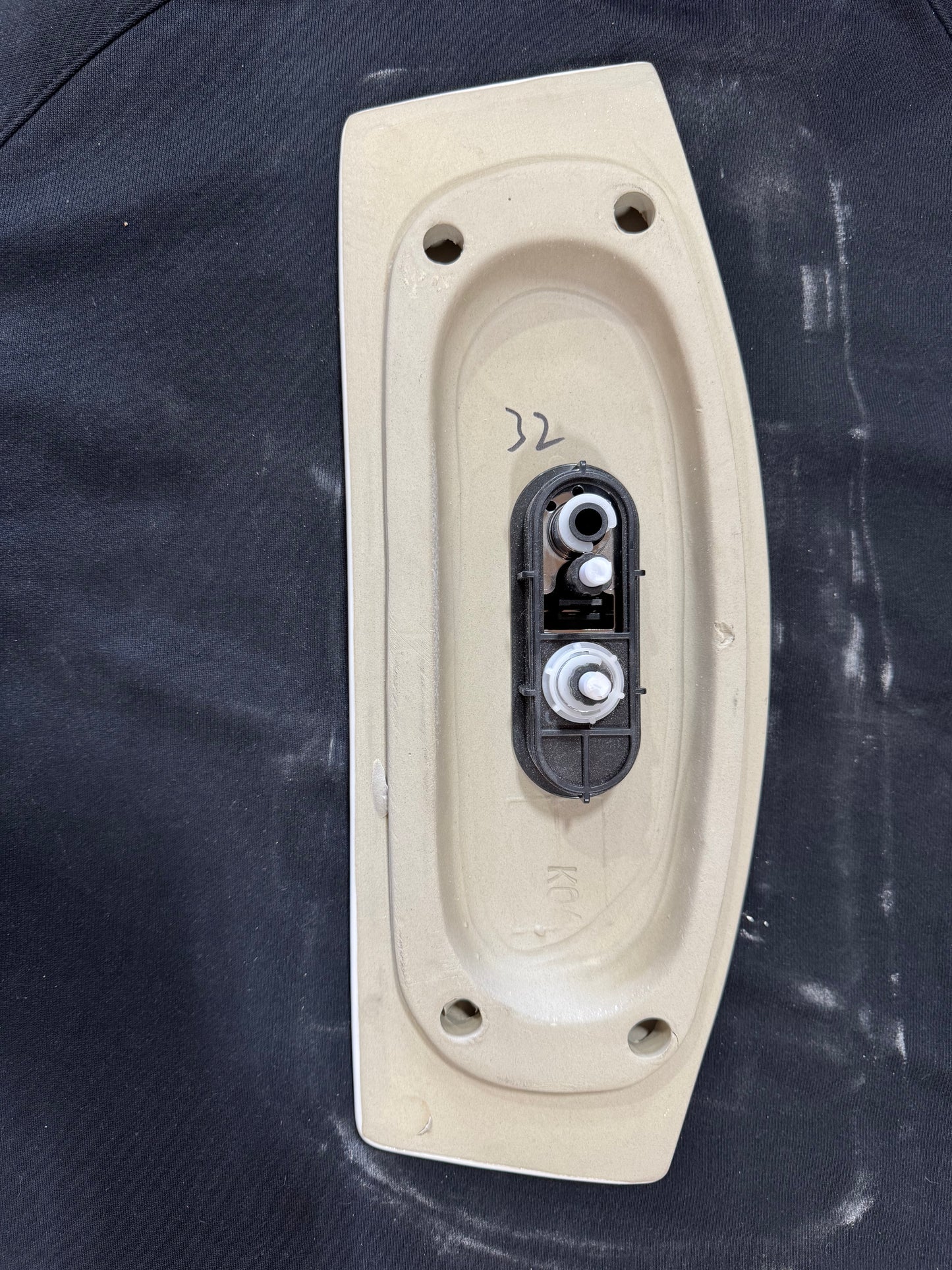 St. Tropez toilet tank lid