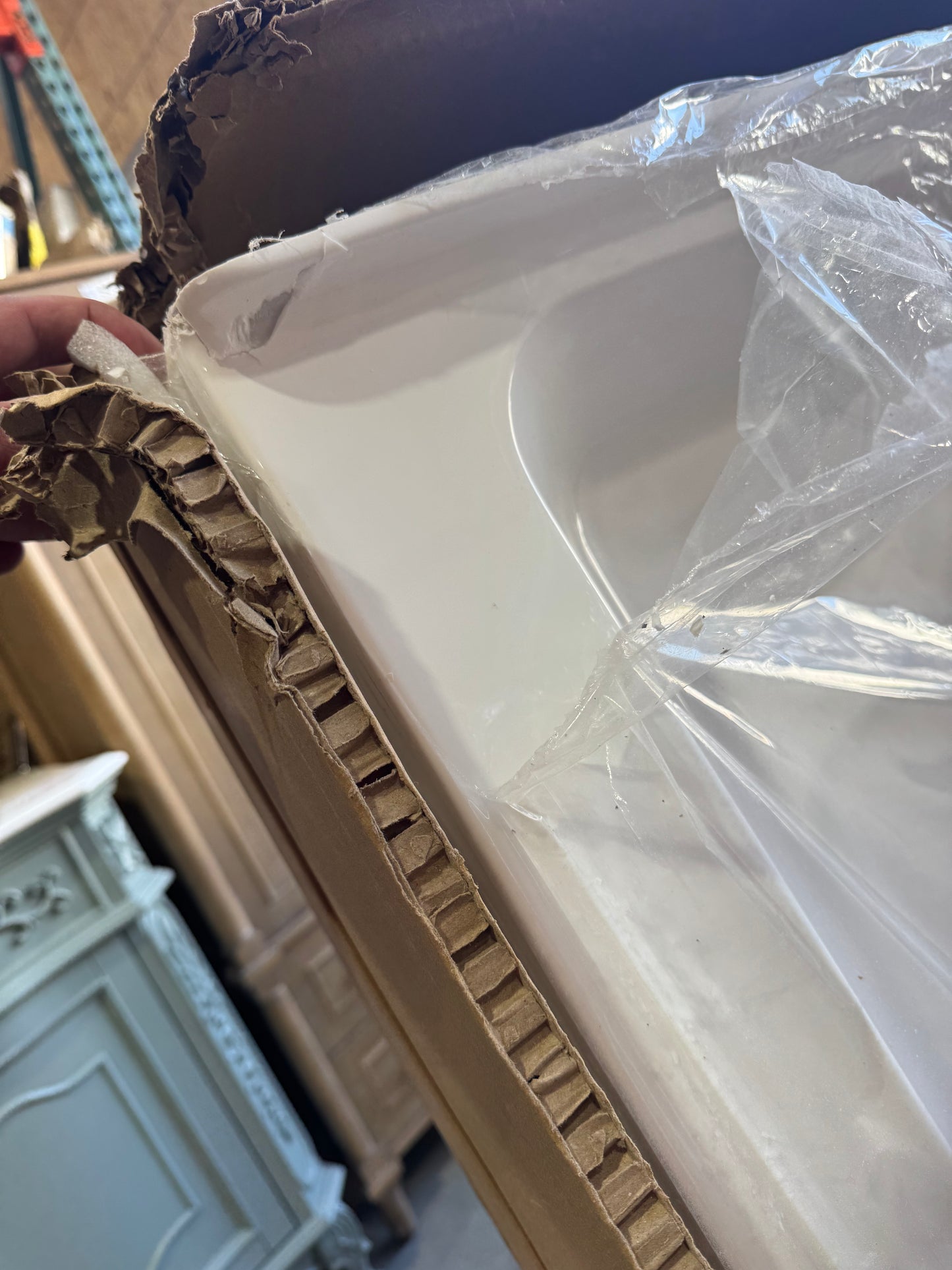 Voltaire 42" x 36" shower base in white
